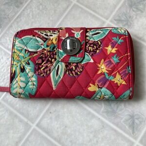 Vera Bradley Quilted Zip Around Wallet Red Pink Multicolor Floral Cotton 7.5"